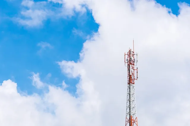Proyecto Telefónica Telecom - Redes de fibra óptica y coaxiales